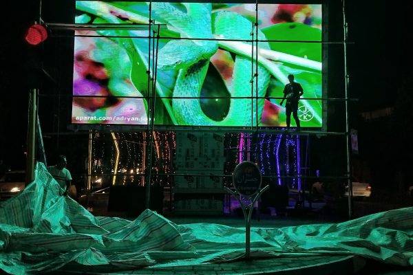 تلویزیون شهری 32 متری P5 outdoor برند Qiangli